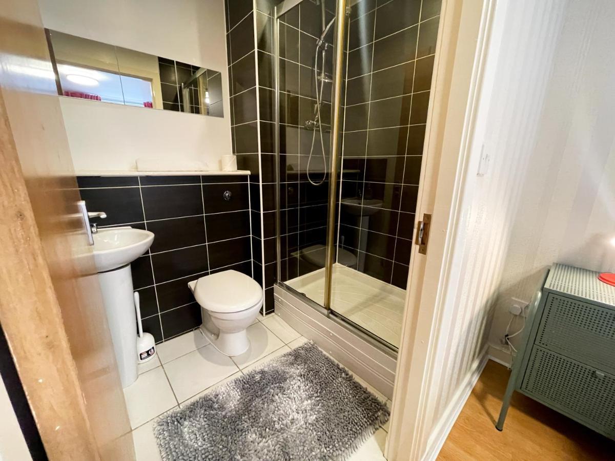 Kelvingrove 2 Bedroom Apartment - Private Parking Glasgow Exterior photo