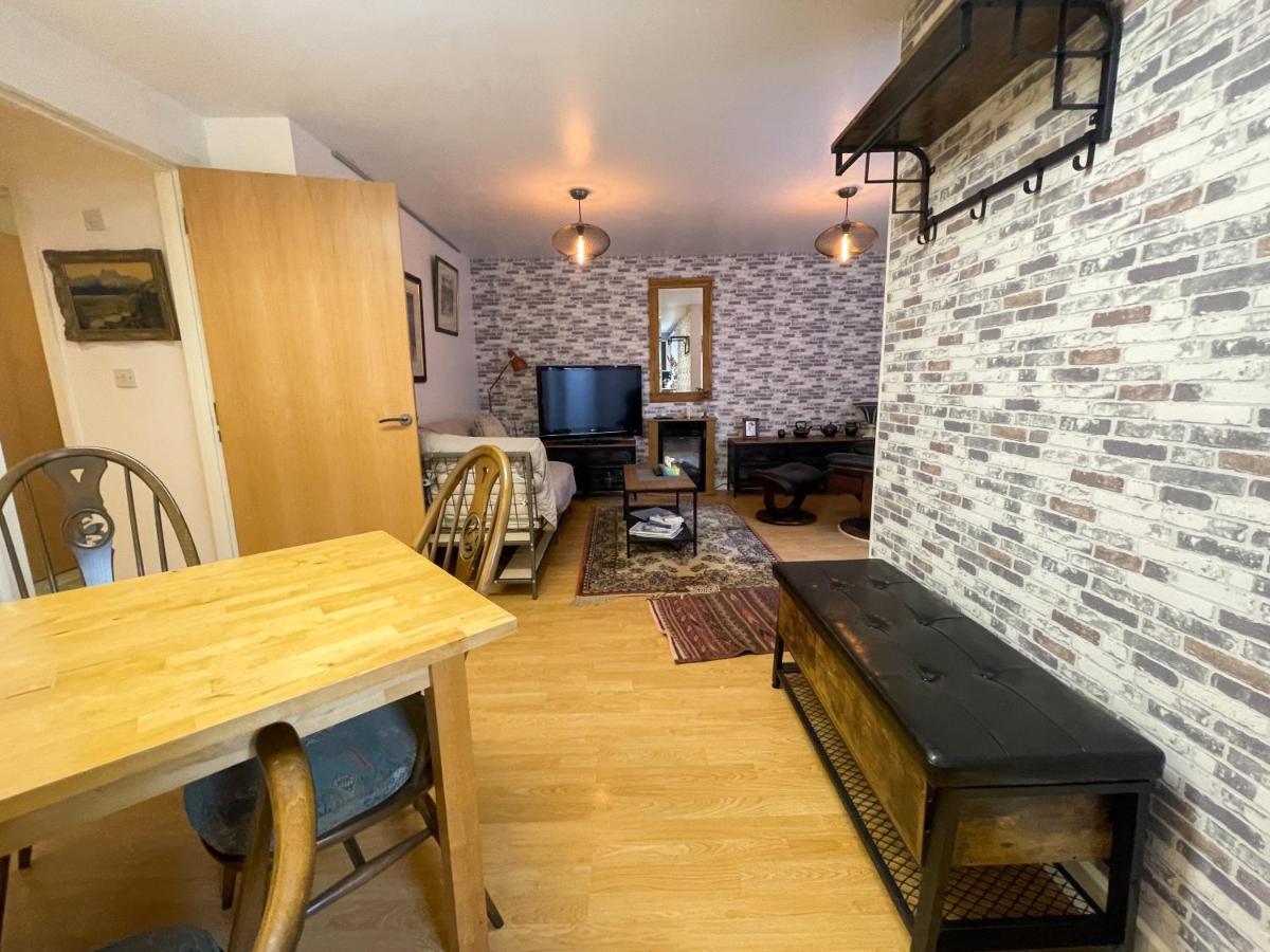 Kelvingrove 2 Bedroom Apartment - Private Parking Glasgow Exterior photo