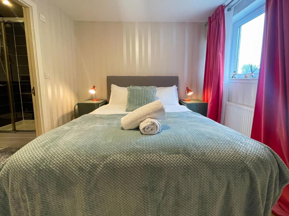 Kelvingrove 2 Bedroom Apartment - Private Parking Glasgow Exterior photo