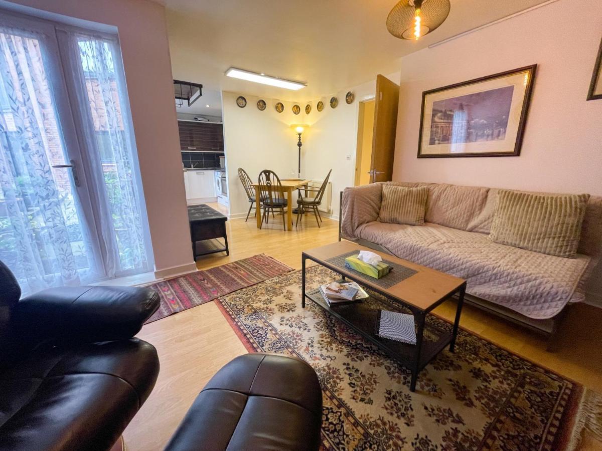 Kelvingrove 2 Bedroom Apartment - Private Parking Glasgow Exterior photo
