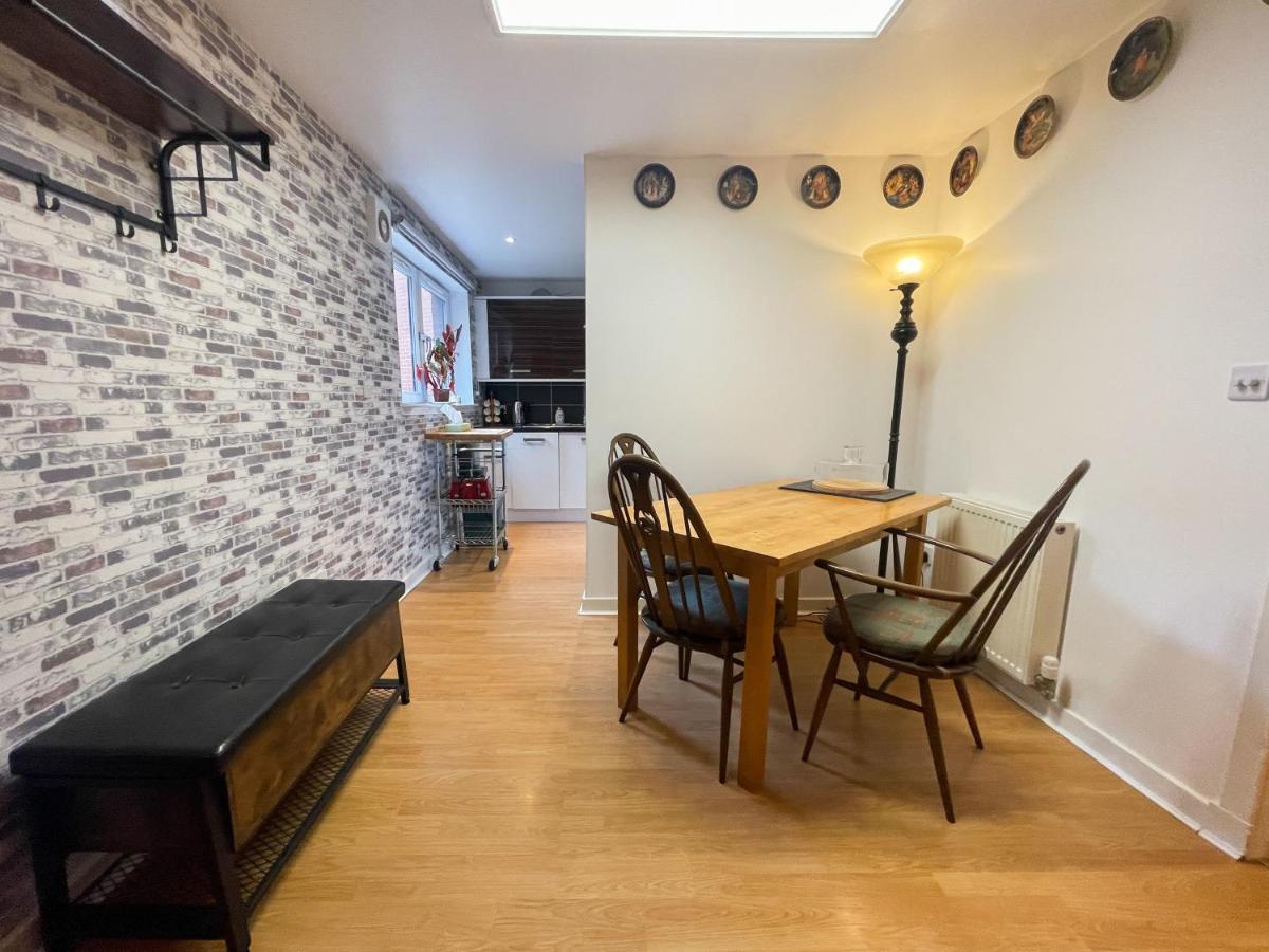 Kelvingrove 2 Bedroom Apartment - Private Parking Glasgow Exterior photo