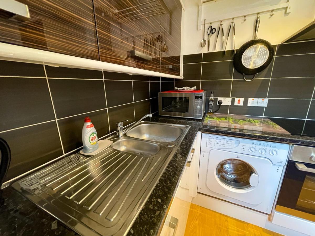 Kelvingrove 2 Bedroom Apartment - Private Parking Glasgow Exterior photo